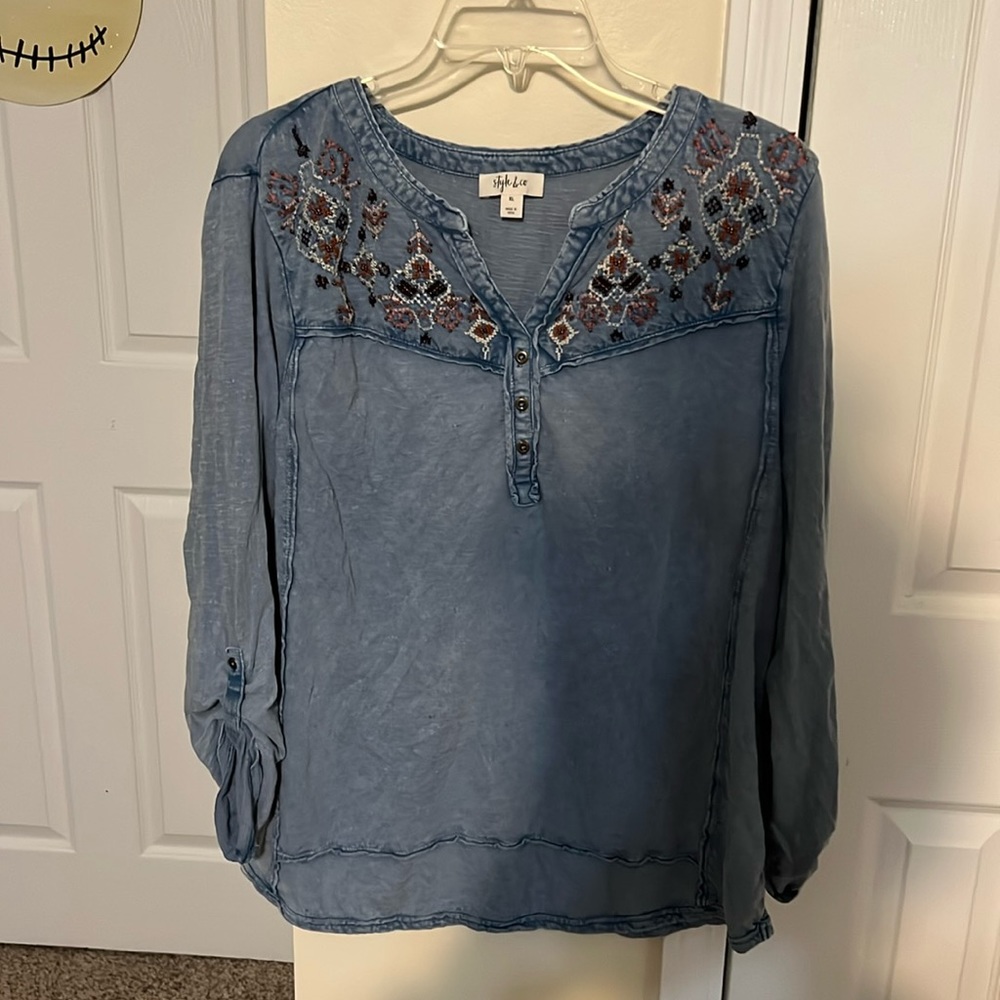 Women’s extra large top